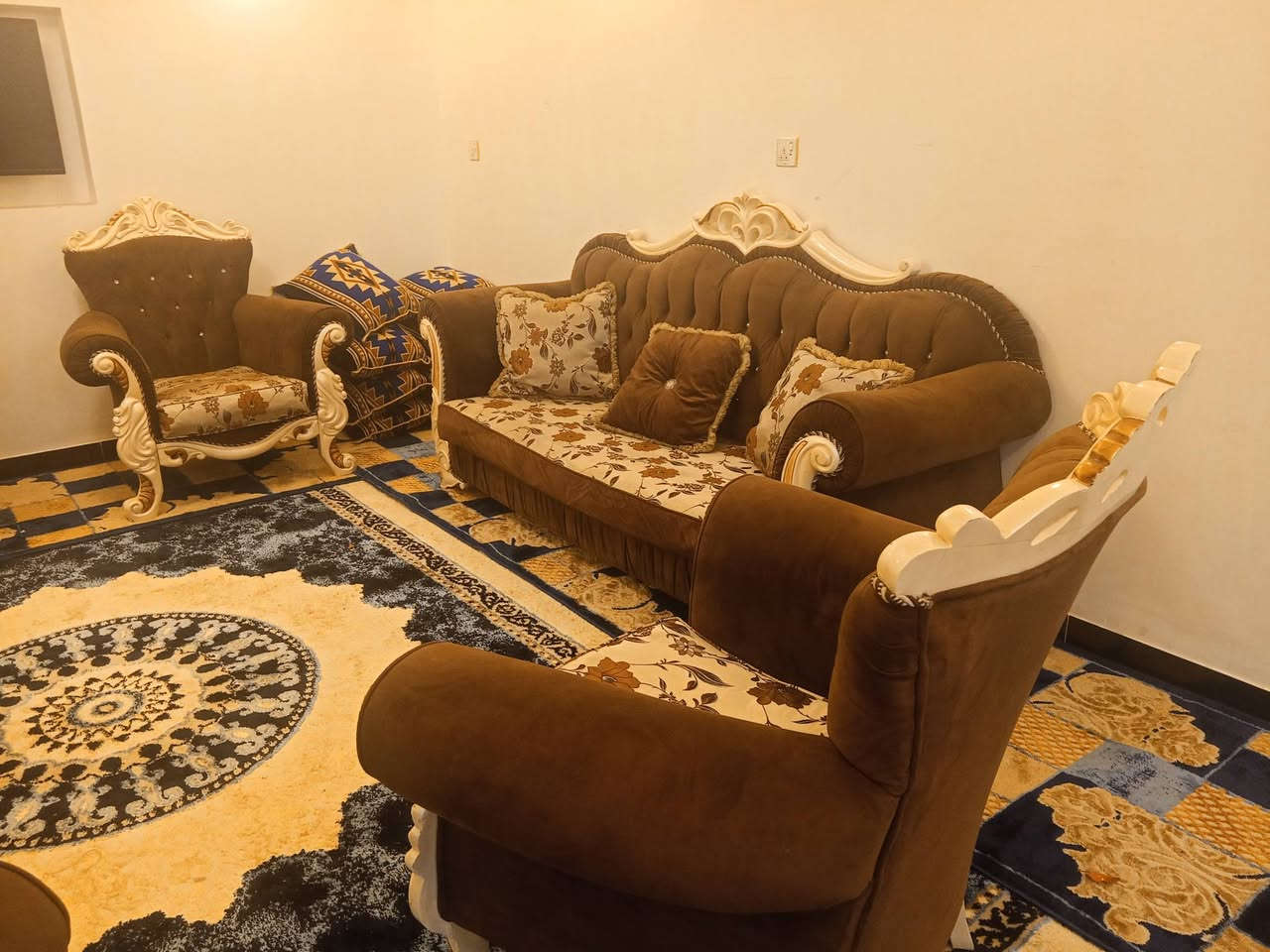 تخم زان تركي درجه اولى 10 مقعد النظافه النظافه 100 المكان بغداد التواصل على هذا الرقم واتساب اتصال ***********
