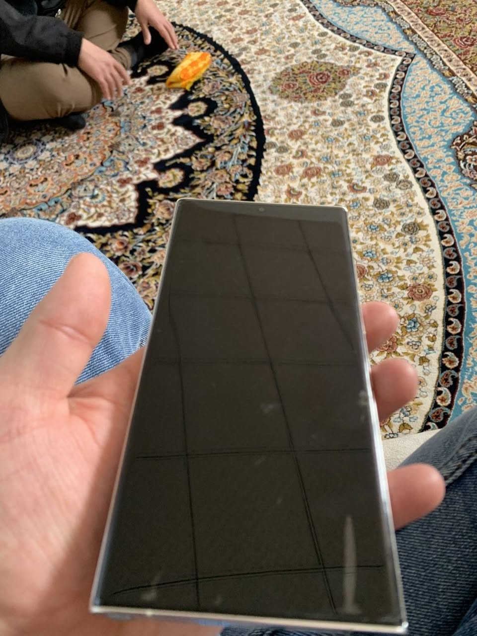 Samsung s23ultra 512 GB
دووسیم شاشەی ئەپەڵە بچوکەی هەیە وجامیشی درزی هەیە  ەڵمە بەشەرتی ئەوەی هەرچی موشکیلەبێ نەیبێت 
ڕام 12 پاتری 5000 
کامێرای 100x
کامێرای 200مێگا پێکسڵ 
بۆ پۆبجی 120fp
کامیرای 200 مێگا پیکسڵ 
8k ڤیدۆ 
شاشەی 120 هێرتز 
500هەزار مەجالێکی برایانەی هەیە 
گەیاندن هەیە رانية, السليمانية


**إذا كنت صاحب هذا الإعلان وتريد حذفه لأي سبب، رجاءا أرسل رسالة إلى الدعم الفني**