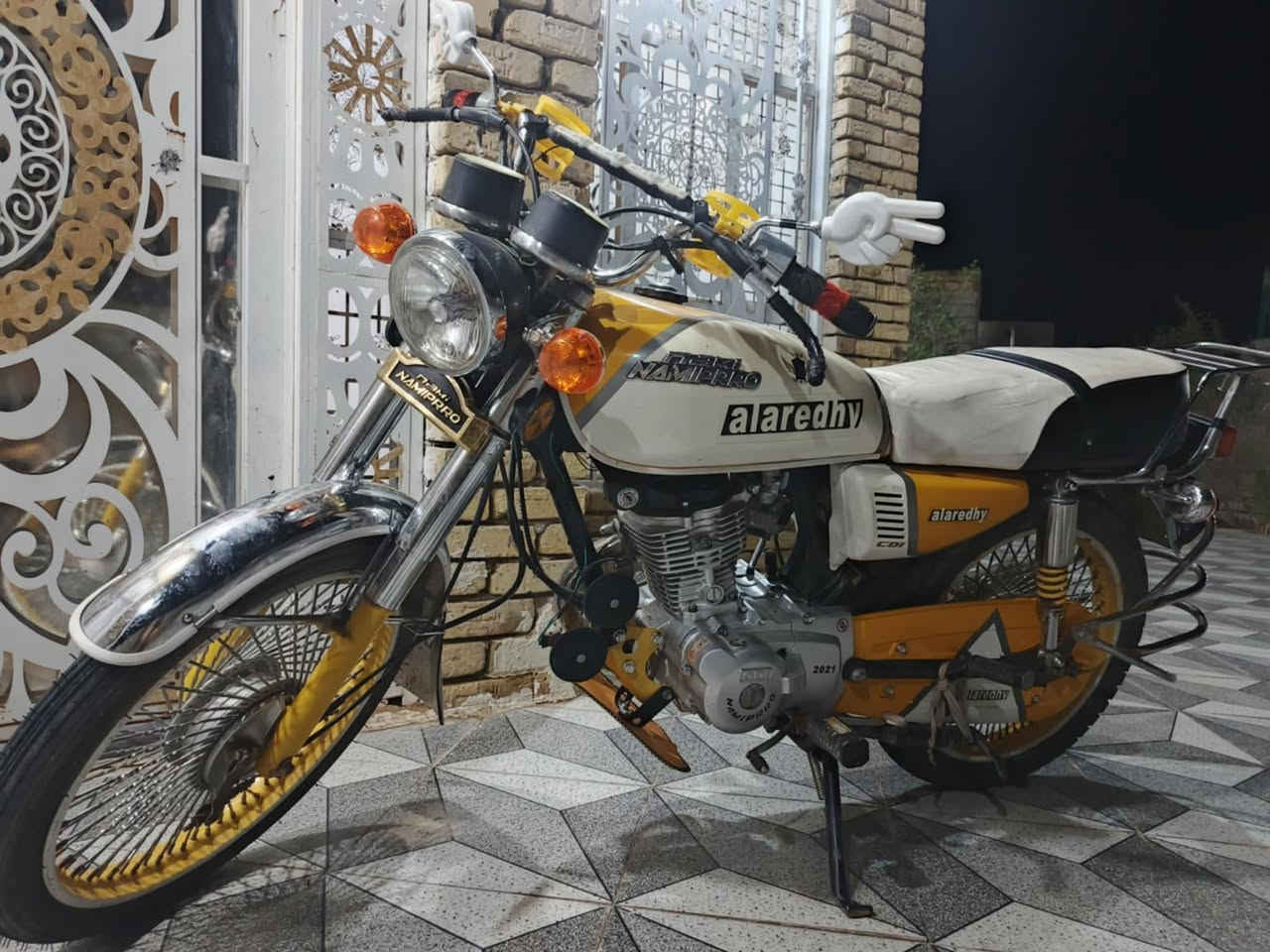 دراجه نامه مديل 22 وضع شريكه مكفوله اوراق اصولي مدفوعه كمارك السعر خاص المكان الديوانيه الحمزه الشرقي رقم المبايل ***********
