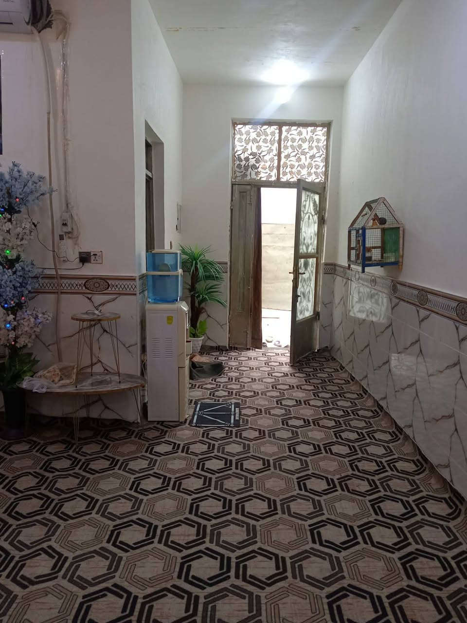 دار للبيع الرميثه ال شو يجه
قرب مدرسة الشاكرين مساحه
210متر يباع اقصادمقدمه20
والباقي كل شهر 500للاستفسار
الاتصال على الرقم الموجود 
***********
