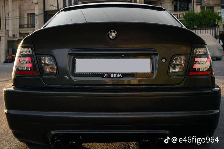 احلى وانظف بي ام دبليو E46 بالعراق موديل 1999
حجم المحرك 28 دجتل دبل فانوص
رقم بغداد جديد وهزه جديده وسنويه جديده 
السياره عليها تعمير وادامه كامله من صدر ومحرك وكير وكهربائيات وتبريد كله شغال 
تخم تاير ويل جديد سياره 
السياره مصبوغه عام وصبغها بحاله جيده جدا 
ضرر السياره في التاير الامامي وصار اكو تعديل بشاصي الامامي جه اليمين سياره معمره تعمير كامل وجاهزه هاي تفاصيلها وصورها 
للاستفسار ***********
