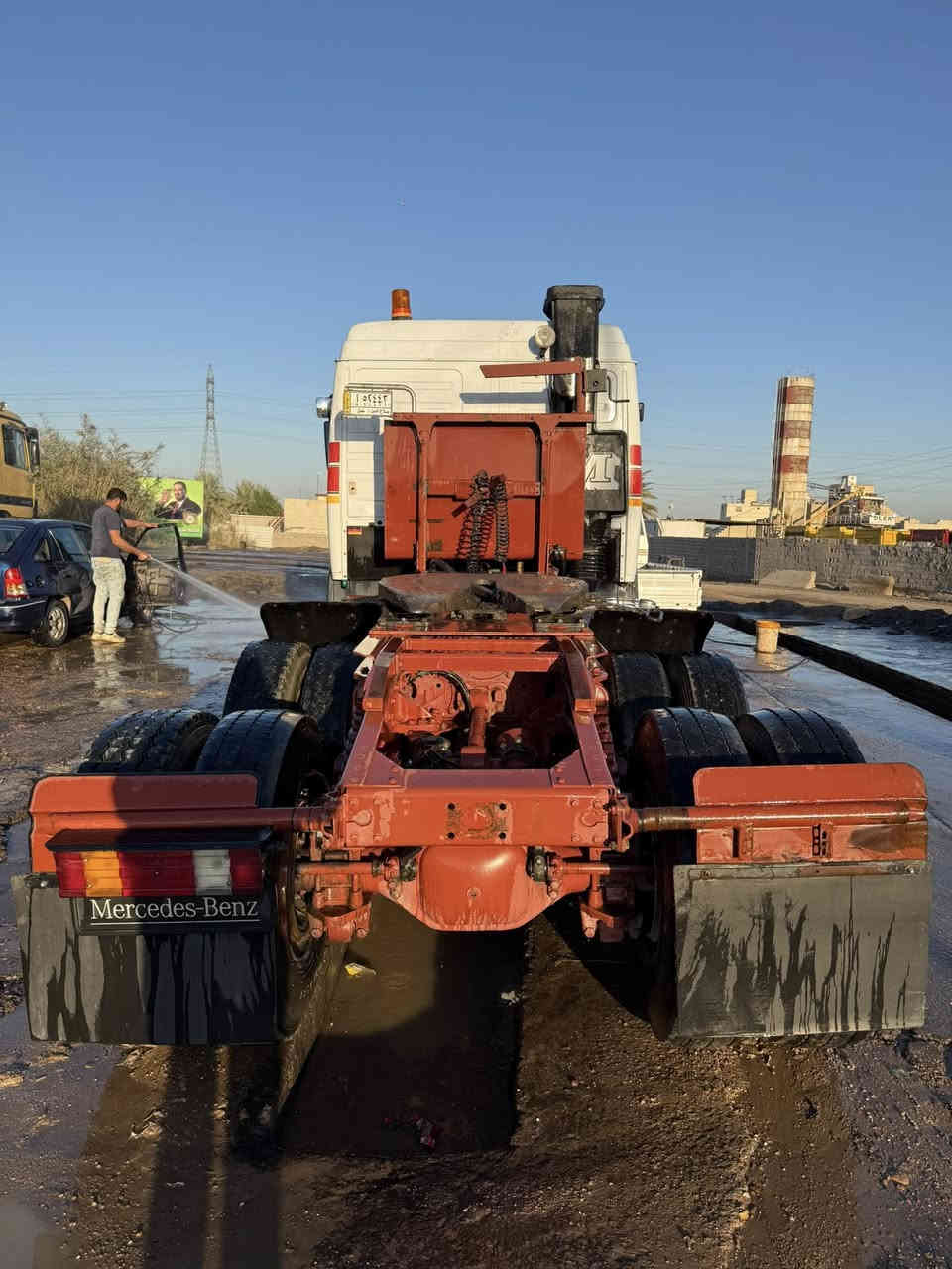 السلام عليكم كرواتي مديل 1993 اصل سنكل خلفي مجموعه جي اف كير قليج 155 مكينه ٨ سياره مكفوله كفاله عامه منظومه قلاب مربوطه صهريج سنويه 2027 جاهزه للعمل الاتصال *********** سياره متواجده بمعرض الهيثم بل تاجي
