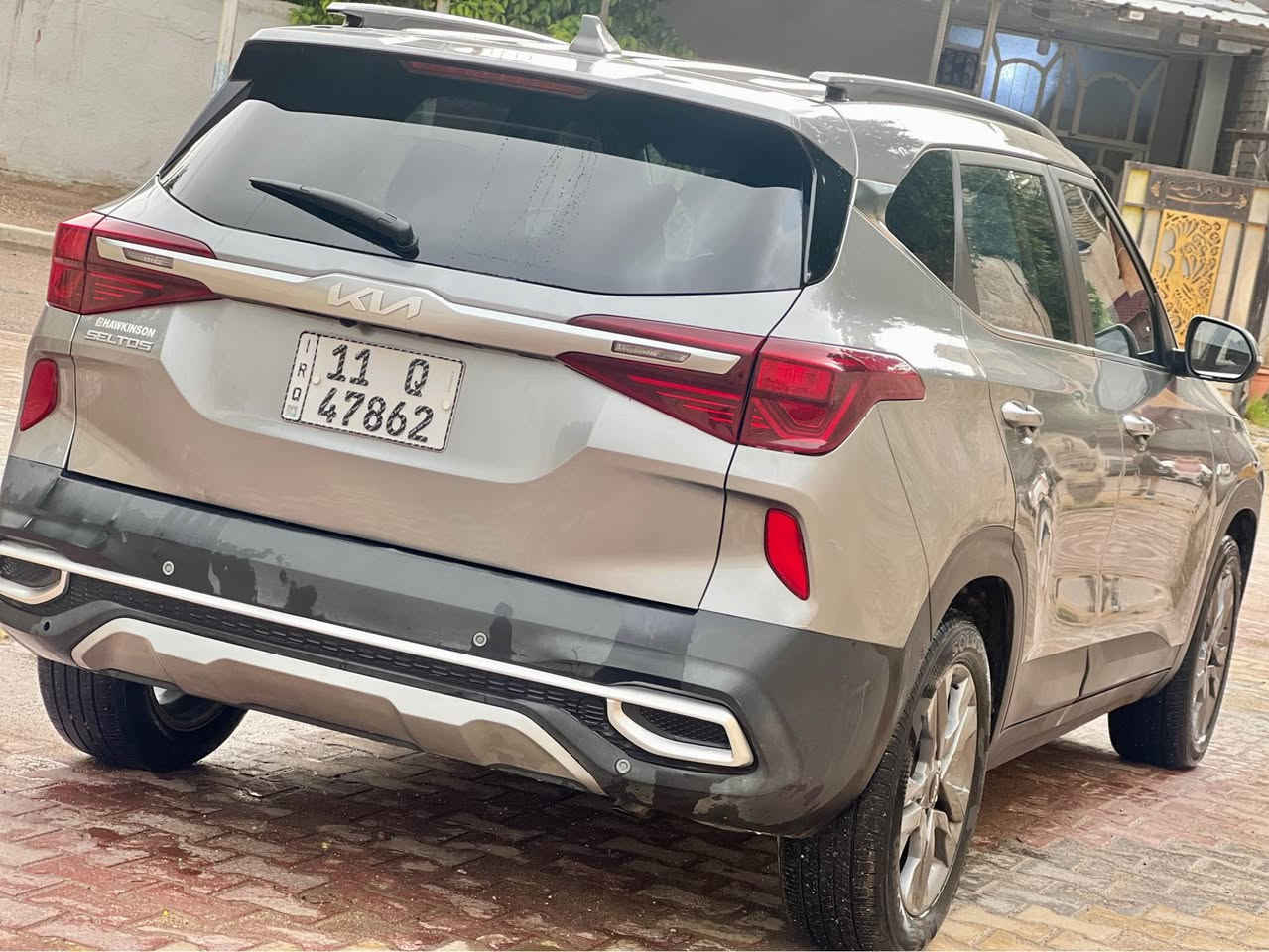 كيا سلتوس 23 كلين تايل 
مكفول من الحادث والصبغ والغرق حادثها تخريب داخلي متعمد كشن السائق مبدل 
فول عده الفتحة مكينة 2000
ماشيه 16 الف ميل 
مكاني بغداد البنوك
السعر 175 مع العلم السيارة مغلفه حمياية PPF 
ترهم مراوس بغداد, العراق


**إذا كنت صاحب هذا الإعلان وتريد حذفه لأي سبب، رجاءا أرسل رسالة إلى الدعم الفني**