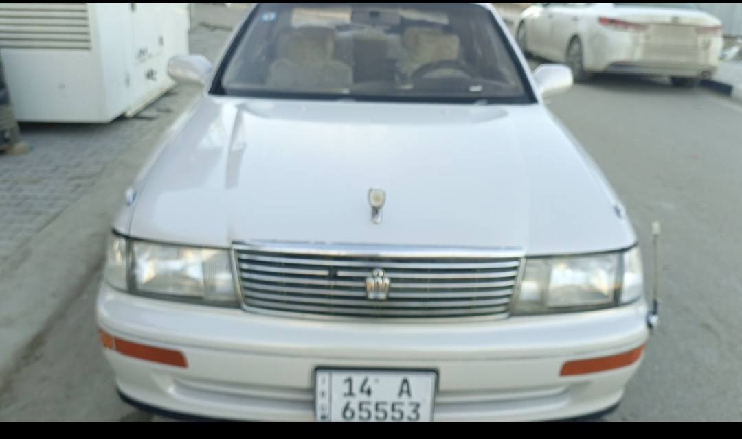 سياره بطه موديل 92السياره تخبل فول نضافه  مكينه او گير ذبيتلها جدد او تعميرتها الاولا غراضها البدلتهن موجودات السياره كفاله گص نقل جثه الضربه القويه حداده السياره صارلها شهر من كملت مكينه ثنين او نص مجاول VVT مصبوغه عام الرقم مميز زأد انگليزي او تحويل ثاني يوم سنويه لل29 سياره خصوصي او كل هذا او سعرهاا 55او بيها مجال عنواني بصره قصاء المدينه او هذا رقمي ...***********

