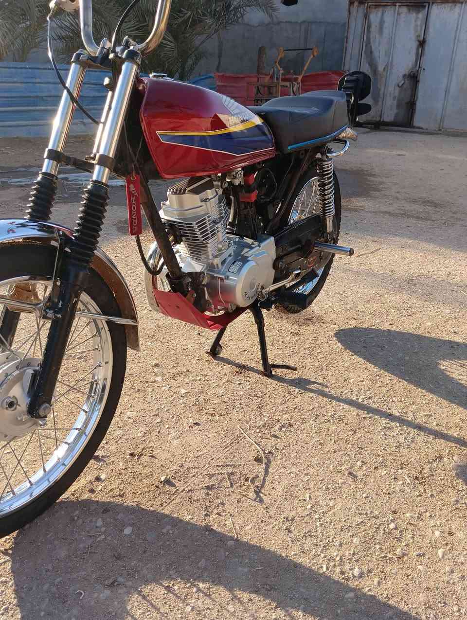 السلام عليكم دراجه للبيع رابيدو دوات مكفوله من كلشي دراجه تعمير 24 برقي ما مفتوح بيه سعر 600 وبيه مجال للشراي رقمي *********** بكاني جزيره شط العرب
