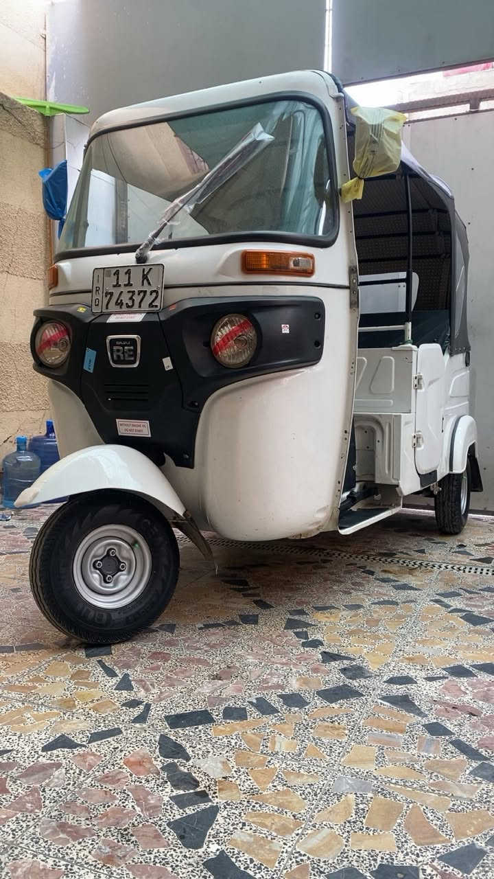 وين اليدور جديد 21/8 كفاله عامه سنويه ولوحات نكليزي 
تحويل ثاني يوم نضافته 100/95 مكاني مدينه الصدر 
***********
السعر :8250 بيه مجال
