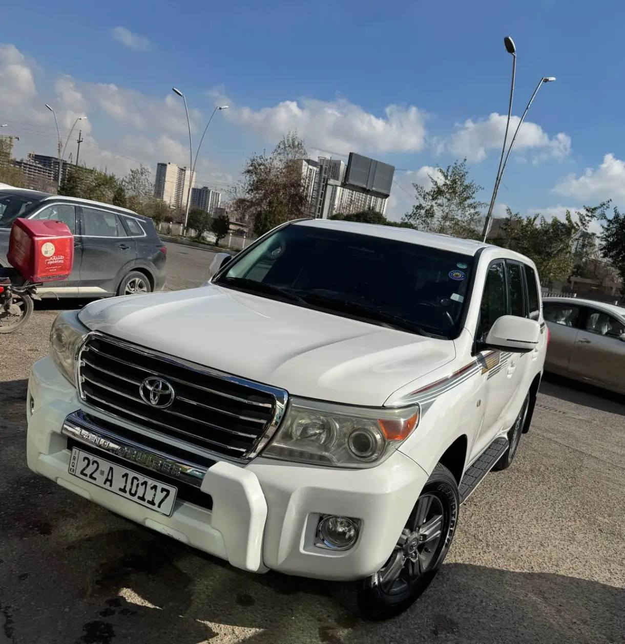 تويوتا لاندكروز گێڕ عادی V6 
تەنها فرۆشتن
سەیارەکە گێڕ و مەکینە بە شەرتە
مواصفات  G یە
موديل 2008 ؛ شکلی کراوە بە 2014
سەنەوی نوێیە تا 2030 : 
موافقەی جام ڕەشی هەیە
فحص و هەزەی نوێیە و بە شەرتی هەموو شتێک
کەمێک بۆیاغی لە بۆنیتی هەیە و چملغی سەكن گۆڕاوە
شوێن: هەولێر
سعر 255 وەرەقە أربيل, العراق


**إذا كنت صاحب هذا الإعلان وتريد حذفه لأي سبب، رجاءا أرسل رسالة إلى الدعم الفني**