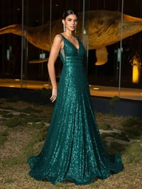 فساتين نسائية • للبيع