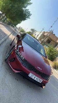 للبيع k5  2022 حادثها بابتين خفيف ايرباك برده والبنيد بي طخه بسيطه مال...