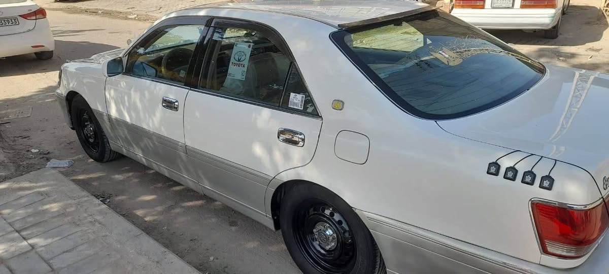 سلام عليكم ملكه البيع ادوات كصت جنطه  فول مواصفات عده الفتحه ربع دكم كرستال شاصي 175تخم تاير كير ومكينه خير من الله  بيه ارقام بغداد السعر 35 وبيه مجال العنوان نجف ***********
