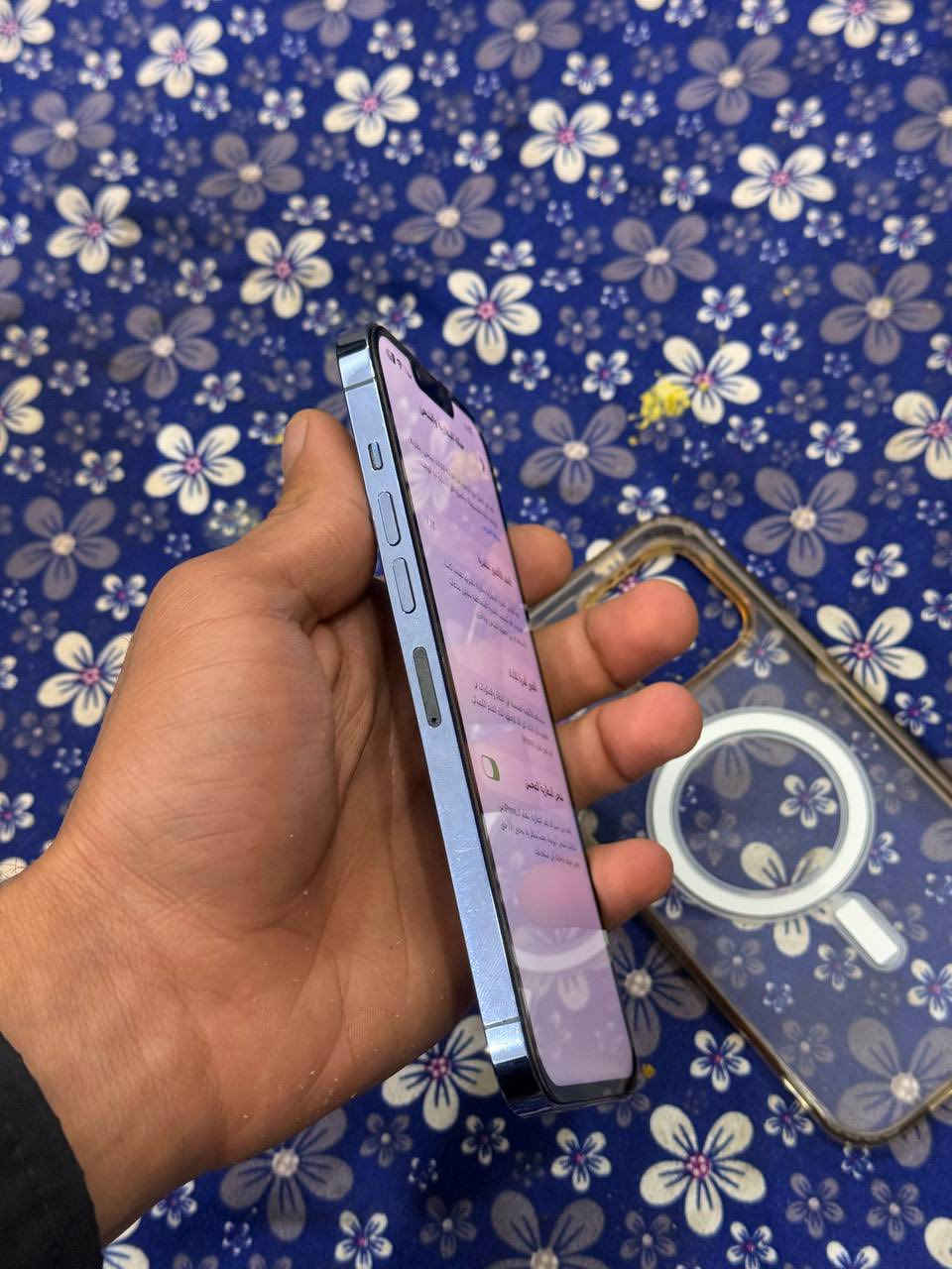 السلام عليكم
ايفون 13 برو ماكس 
نضيف كلش شوفت عينك شاصي يلمع لمع
لون بحري مميز
نموذج M 
بطارية 82 بلاديه اصلية
تك خط
نضيف كلش كدامك
ما مبدل بي أي شي غير الشاشه نوعية وسط والوانها تخبل تلث خيارات وعلفحص كدامك
السعر ٦٠٠ الف 
عنوان النجف الاشرف


**إذا كنت صاحب هذا الإعلان وتريد حذفه لأي سبب، رجاءا أرسل رسالة إلى الدعم الفني**