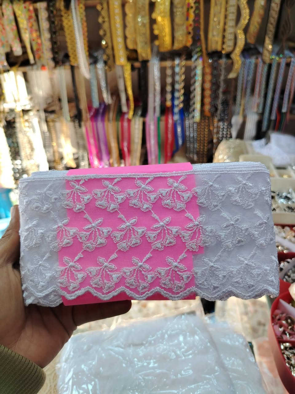 كيبور شيفون عرض ١٠ سانتيم
متوفر توصيل ***********
العنوان كربلاء سيف سعد مقابل صيدليه لاسدي فرع ماكولات ابو غيث
