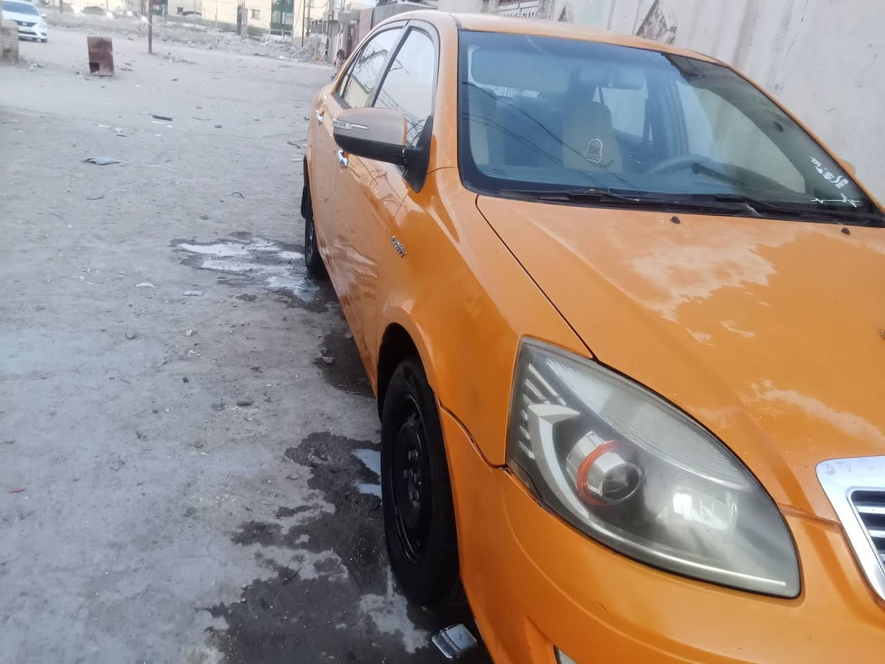 سلام عليكم جلي موبل مكينه وكير كورله توني شادهن عليه هيئه وغرامات 600 علمشتري تبريد شغال حداديه نص عمر سعر 23 رقم احمر بغداد  ***********
