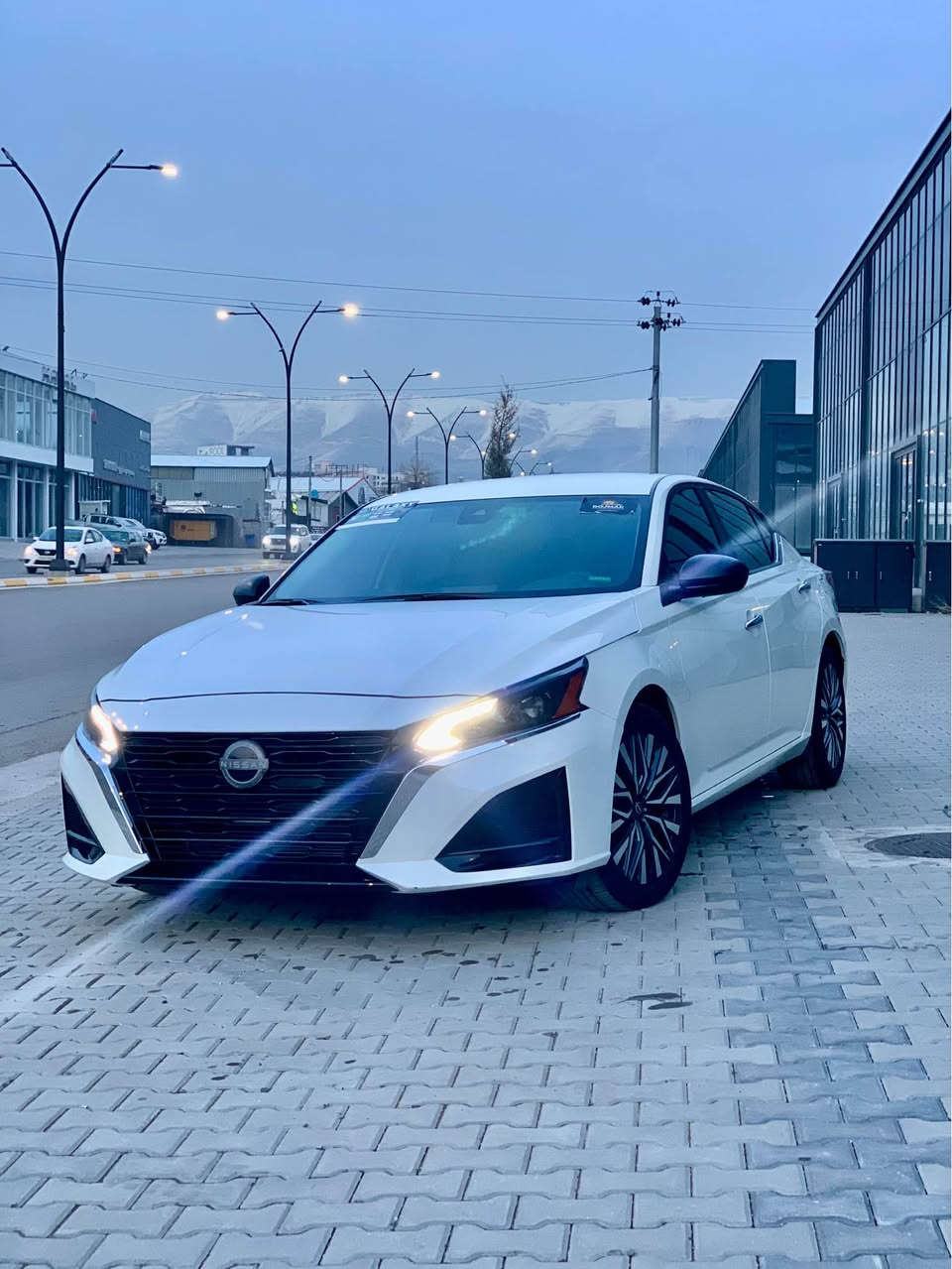 ALTIMA 2024 SV 🔥 
‎دەعمەکەی زۆر خەفیفە- بۆ نید چەمەلغ بۆیاخە بێ ناوگرتن بە شەرت    
‎٢٣ میل رۆشتو    -  مەکین٢.٥ 
‎ ئێرباگ تەنها سوکان تەقیوە و بیلادی بۆ دانراوەتەوە 
‎( بەسمە - ئۆتۆ هۆلد - سوکان ڤۆلیۆم - حاسە و کامیرا - کوشن کارەبای - شوین وایەرلیس - یەدە ئیستیل - بەسمەی دەرەوە - راداری جادە -راداری ئاوینەکان - لید و عەدەسە -ئۆتۆ ستۆپ پیش و دوا - ویل کرۆم - کامیرا -شاشە ئایپاد -تەحەکوم لایتو ئاوینەکان- تەحدید سورعە ...)
سەیارەکە زۆر تازەو جوانە و ماڵی دۆستە 
ڕەقەم کاتی :- ٣ مانگ کاتی لەگەڵە 
شوێن :- سلێمانی 
‎بۆ زانیاری زیاتر  پەیوەندی بکەن 
واتس اب - فایبر 
*********** السليمانية, العراق
