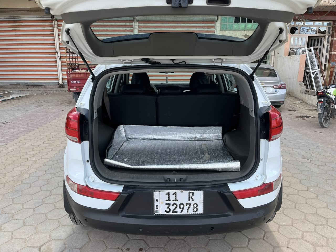 السلام عليكم
سبورتج موديل ١٦ رقم بغداد الدولي الجديد
هزه جديده فول مواصفات بانوراما تحكم جهتين حساسات مري شفط اشاير بالمري تخم تاير جديد محرك 2000 دوش نظام Eco دوشمة  جديدة .. بيها بنيد صبغ فقط / السعر ١٦٥  شرط التحويل السياره باسمي 
مكان السياره الرمادي


**إذا كنت صاحب هذا الإعلان وتريد حذفه لأي سبب، رجاءا أرسل رسالة إلى الدعم الفني**