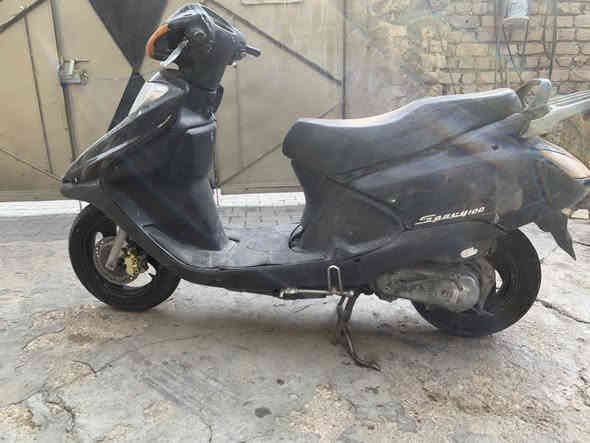 الدراجه كاطعه نار بسبب كتف الشحن
ابيع كوم حديد سعرهه ٣٠٠ وبيهه مجال 
للاستفسار واتساب 
***********
