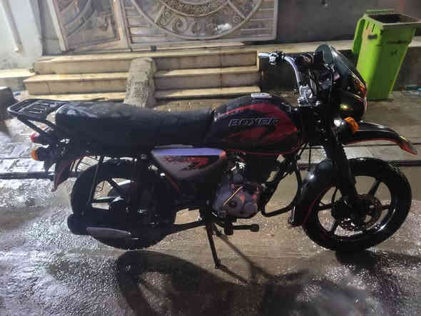 السلام عليكم بوكسر موديل 2023 دراجه نضيفه سنويه اورقام اصولي بسمي رقم نجف مداور بسمك ثاني يوم  دراجه نضيفه ما متعوبه ما مشتغله دلفري السعر 2250 الف قفل
تواصل ***********
