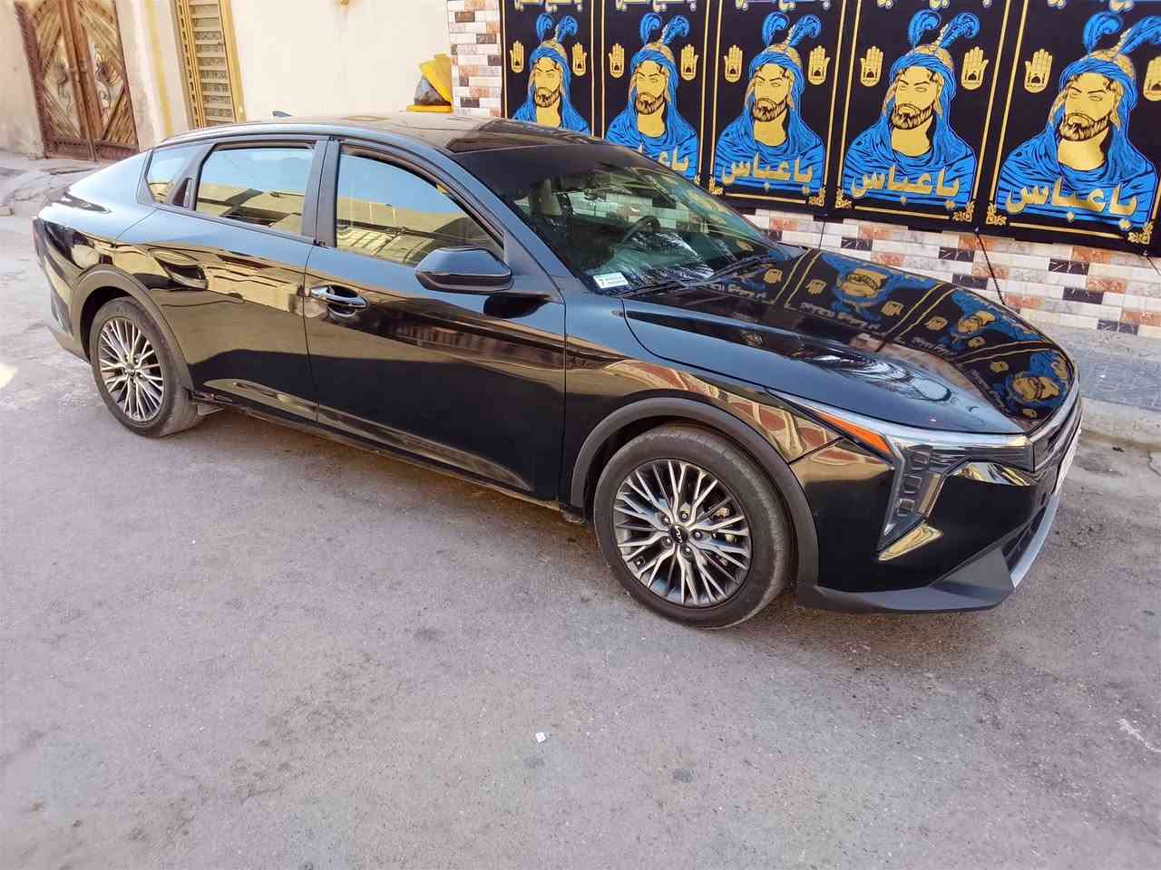 مرحبا من رخصت المدير المحترم كي فور موديل 2025 وارد امريكي محرك 2000 دوش حادثها بلمنشور تبديل 3قطع فقط شواصي لغود كفاله وبيها سونار ماشيه 8الاف زيرو دخول جديد  رقم اربيل تريد وكاله تحويل خادم كلها على وضع الشركه تبريد صدر محرك السعر 152 مكاني بغداد *********** /رجاا الي تعجبه على راسي والي متعجبه يدعينا بلرزق والله يرزق الجميع
