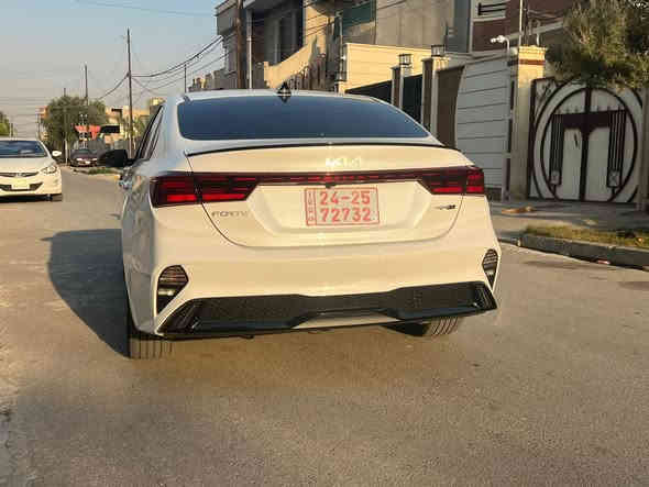 السلام عليكم 
كيا فورتي (جيتي لاين)2023
السعر(167$)وقابل للتفاوض 
المواصفات 
بصمه 
رادار امامي(توقف ذاتي)
رادار خلفي 
رادار جانبي 
مثبت سرعه 
فول تحكمات ستيرن 
شاشة كبيره تدعم (كار بلاي)
كامره دواره 
تشغيل عن بعد 
لايت لد
بك لايت لد 
اشاره بالمري 
محرك 2000دوش 
ثلاث انظمه قياده 
ماشيه 24500ميل وقابل للزيادة 

الضرر (ربع جاملغ امامي الاصلي جهه الساىق معدل بارد وشوية من الهلال الخلفي جهه خلف النفر معدل بارد فقط ،بدون صبغ بدون دواخل بدون ايرباك )
رقم الشاصي 
3KPF54AD2PE656688
مكان السيارة موصل/اربيل 

للتواصل  الاتصال على رقم(‭0770 166 0281‬ واتس ورقم )
