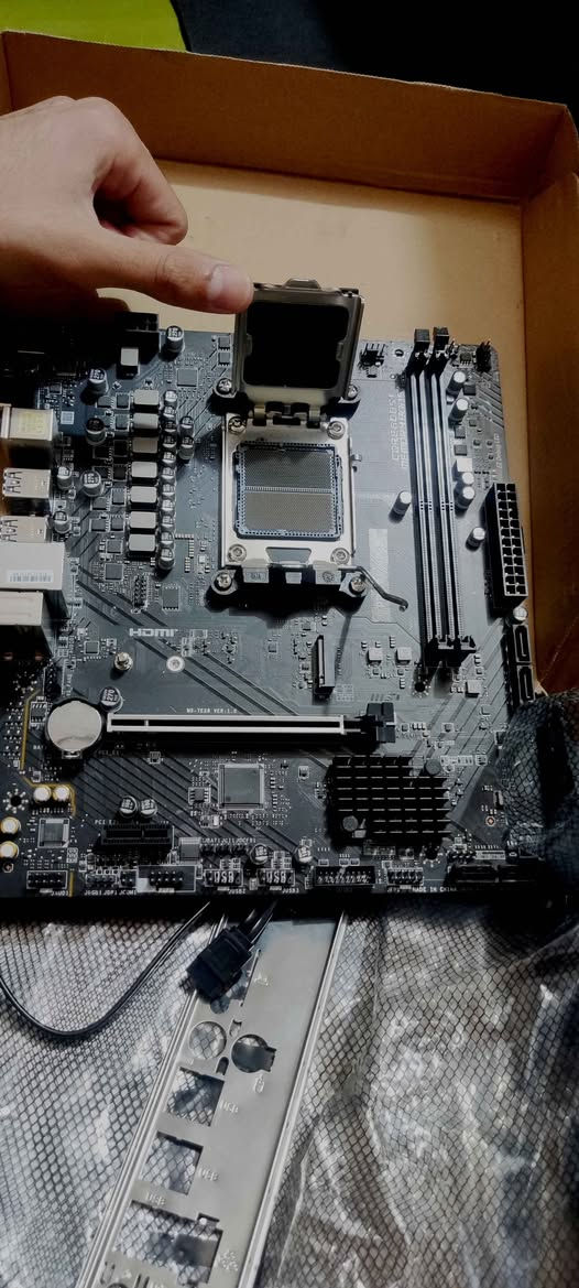 MSI PRO A620M DDR5 
سعرێک بڵێ بە دڵم بوو پیرۆزت بێت
اعطيني سعر و بالعافية شربازهير, السليمانية


**إذا كنت صاحب هذا الإعلان وتريد حذفه لأي سبب، رجاءا أرسل رسالة إلى الدعم الفني**