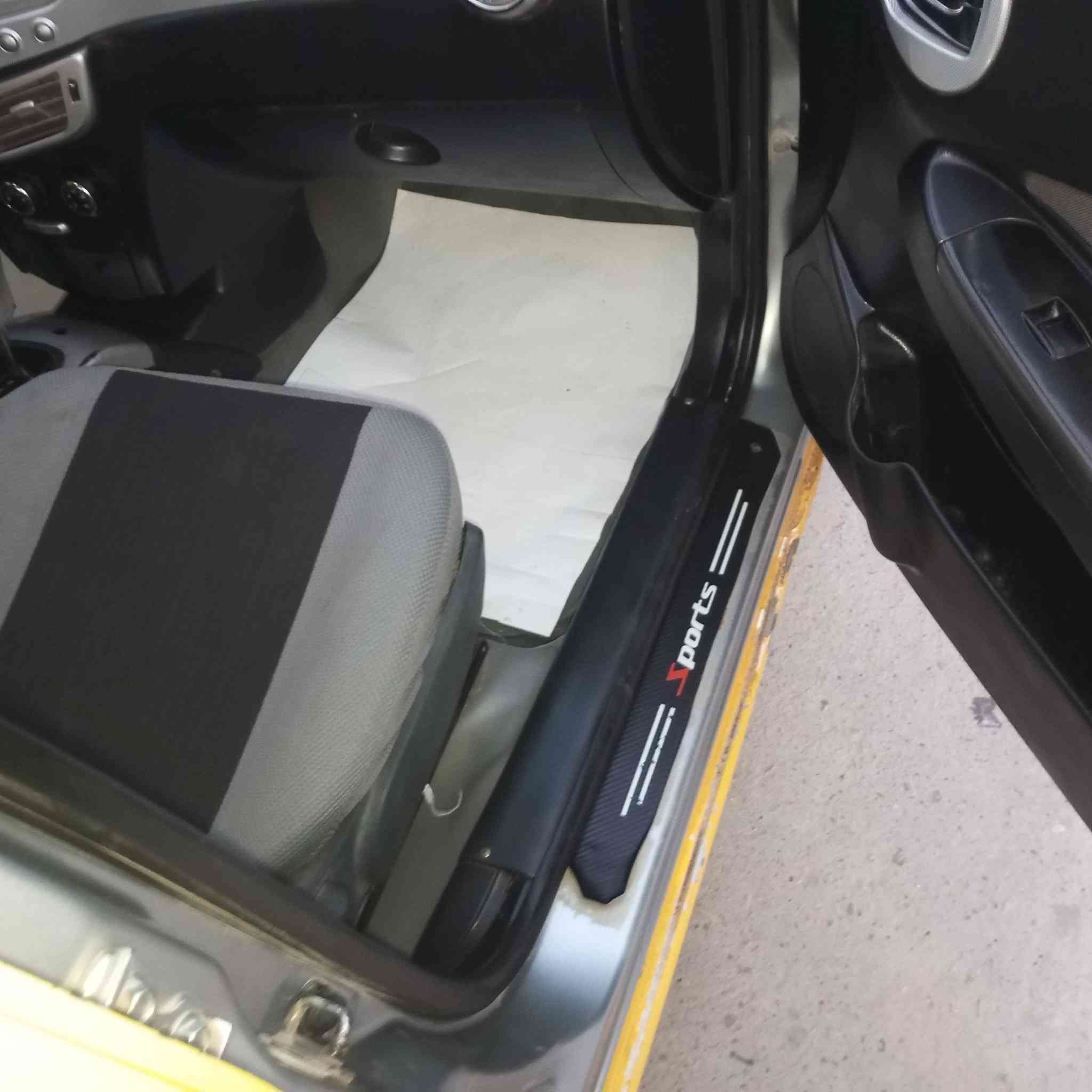 سلام عليكم سيارة فاو أولي للبيع او مراوس حسب لقناعة موديل 14 كير محرك كورلة 1600 سيارة خير من الله جاهزة نقص بس تبريد كهربائيات كلهة شغالة غرفتهة حلوة وكشرهة تجي وتكلب براحتك بيهة ضربة بل بجم ومصلح نفسة لعنوان بغداد مدينت الصدر نهايت شارع الداخل السعر 28 وبيهة مجال رقمهة بغداد الماني تحويل ثاني يوم رقم الهاتف ***********
