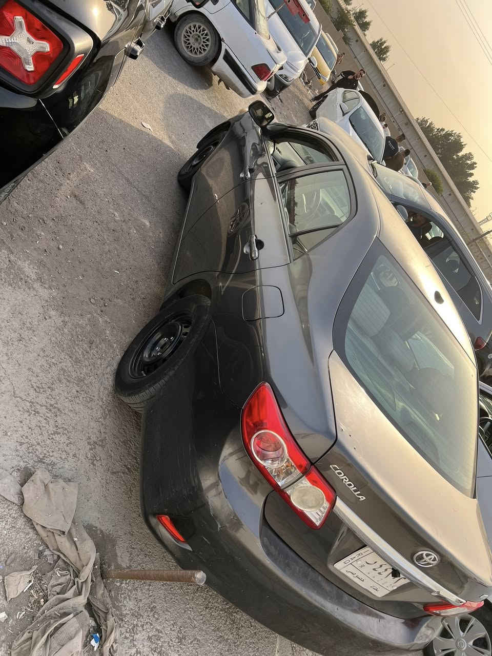 إسلام عليكم 
كورلا للبيع الموديل 2012 
وارد أمريكي ألون فيلي 
حادثها جاملغ وبنيد
بنيد نفس ألون مبدل وجاملغ مصلح نفسه 
السياره بيها مقدمه الشاصي تصليح فقط 
السياره بيها ونه بلكير وما مااثر ع السياره صار 5 سنوات عندي 
غير الذكرته مابيها شي 
السعر 105 وبيها مجال للشراي
للاستفسار اكثر الاتصال 
***********
