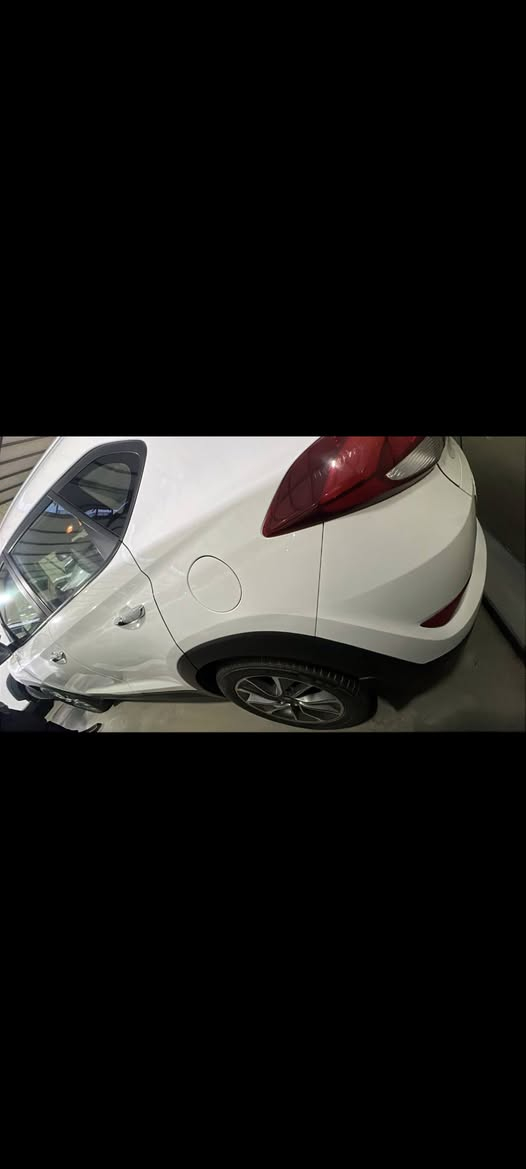 توسان خليجي موديل 2018 رقم بغداد سياره جديده ماشيه k103 مكفوله ماعده بنيد مبدل بلادي مال شركه المكان بغداد الكرخ 
الرقم *********** متواجد وساب
