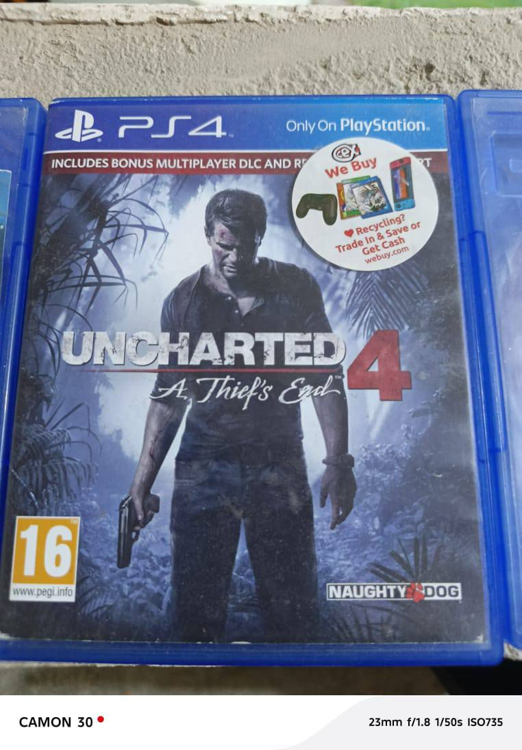 السلام عليكم بلي ستيشن 4 أون لاين لك ستيكر جهاز كامل ملحقات نص تيره جهاز ويا ست أقراص  ويا ليدتين ويا كيبل اجدي زائدن ويا شاشه من شركت لينوفو فول اجدي السعر خاص أو ***********
