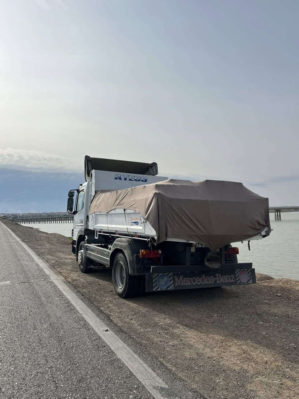 اتيكو قلاب للبيع 
موديل 2006
6سلندر حجم 1228
كير عادي 6 ويا البك 7
فول مواصفات
للاستفسار الاتصال ***********
رجاءً الموشراي لايتصل
