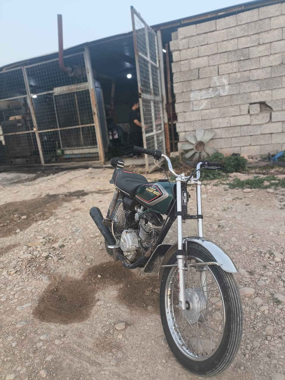 للبيع دراجه نامي برو محسن 
شرط فصلة او معدل 
موديل (18) اوراق
صالنصه باكستاني 
سعر (290) بي مجال بصيط مستعجل على بيع


**إذا كنت صاحب هذا الإعلان وتريد حذفه لأي سبب، رجاءا أرسل رسالة إلى الدعم الفني**