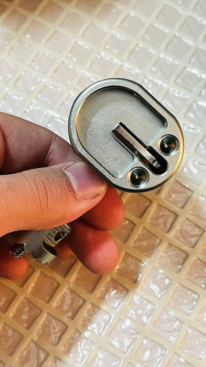 قبضة بهذا الشكل جديده و كامله 
السعر 15 الف 
يوجد توصيل لكافة المحافظات


**إذا كنت صاحب هذا الإعلان وتريد حذفه لأي سبب، رجاءا أرسل رسالة إلى الدعم الفني**