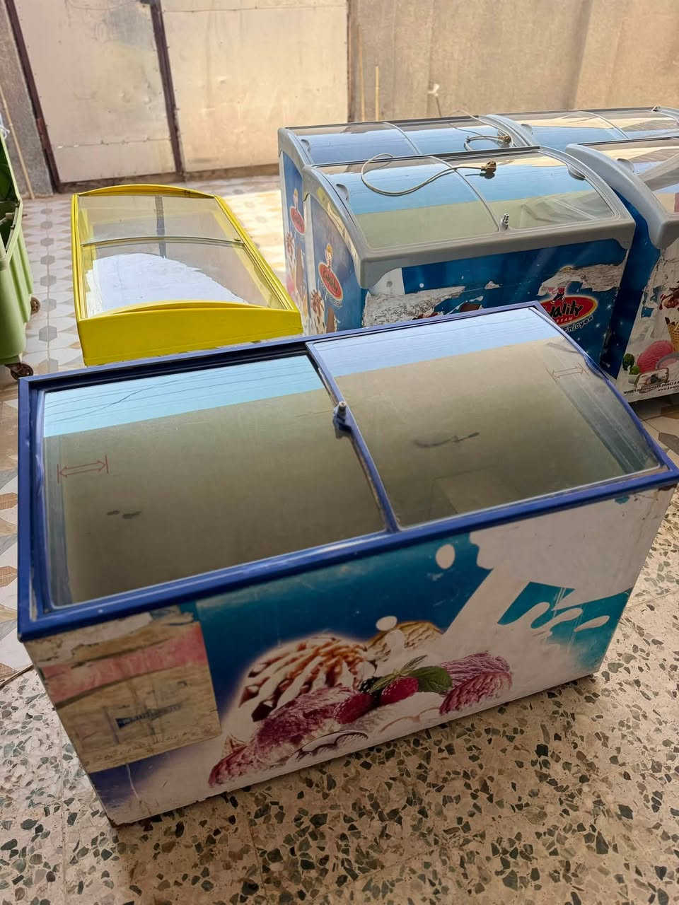 للبيع
***********
