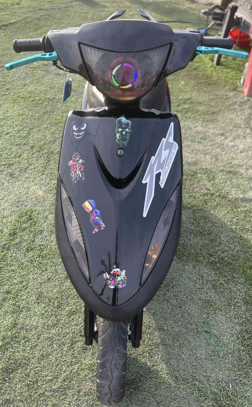 سلام عليكم دراجه ماكس عدله للبيع الدراجه بلاديه بيها تزويدات خارجيه بيها صالنصه صجميه +قبق فلاوين رياضي +وياله رياضي +مازده نفطيه 7 الوان +شيالرياضي +يدات بريك رياضي +سبايدر رياضي +قبق عمبار رياضي المكينه بلاديه مملعوب بيها قبق رقم شاصي قبق جوزه رياضي الدراجه خير من الله نكره سلف متعبك بيها منفيس الغراض البلاديه كلها موجوده سعرها منل نهايه 750 قفل  مكاني بغداد حي الخضراء رقمي *********** موجود واتساب بئي وقت
