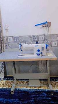 مكينة • نضيفة • قفل