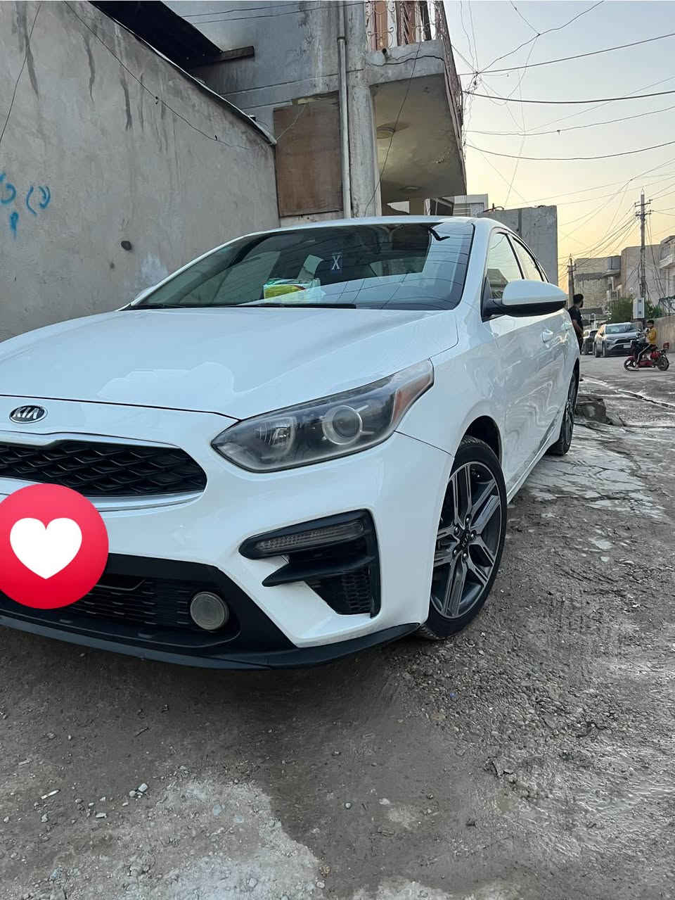 السلام عليكم للبيع كيا فورتي موديل 2019 رقم بغداد دولي بيها قطعتين صبغ بدون دواخل ليبل واحد كلها كير ايتي مكينه 2000 دوش ما مفتوحة السعر 125 مكان بغداد رقم الهاتف ***********
