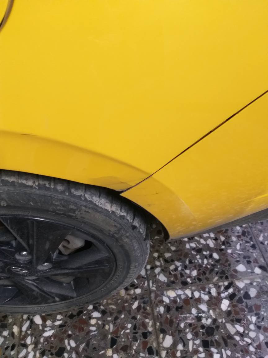 السلام عليكم:النترا ٢٢ للبيع بيهه جاملغ خلفي وطخات بسيطه السعر ١٥٠ رقم بغداد وساكن بالشرطه الرابعه *********** بغداد, العراق
