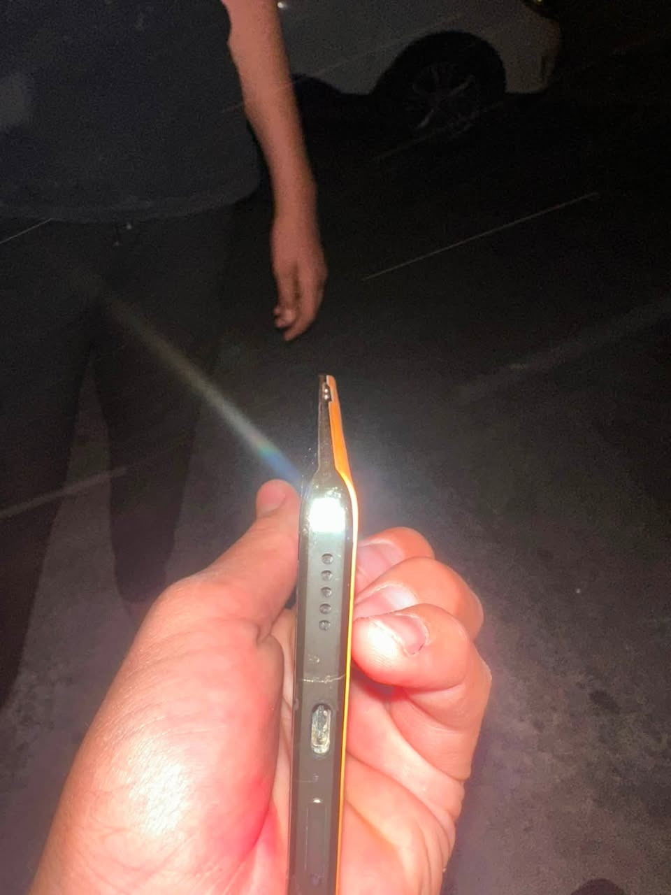 هونر x9b
رام ١٢

 ذاكره ٢٥٦ 

الضرر : فطر في البلازمه الخارجيه 

الايطار كدامك فول نظافه 

السعر  ٢٥٠ وبيه مجال


**إذا كنت صاحب هذا الإعلان وتريد حذفه لأي سبب، رجاءا أرسل رسالة إلى الدعم الفني**