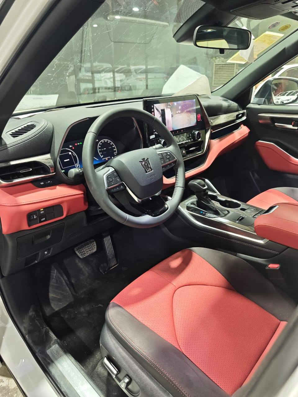 TOYOTA crown kluger HABRIDE 2.5 FULL 360 2025
تويوتا كراون كلوجر 2500 سيسي فول مواصفات هايبرد 2025 زيرو زيرو 
السعر :62 مليون بيها لوحات بغداد 
ياباني تجميع الصين 
البيع نقدا فقط لايوجد لدينا بيع بنظام الاقساط
المواصفات!!️
*حجم المحرك 4CYLINDER 2.5L 
*مرتبط بناقل حركة أوتوماتيك
*مفتاح التشغيل بصمة 
*بانوراما
*اريل نفكيتر 
*حساسات أمامية 
*حساسات خلفية 
*رادار
*لايت زينون + LED 
*كشافات 
*بك لايت LED 
*حجم الاطار 235/55R20
*ويل كب 20
*4 دسك
*حساسات ضغط الاطارات 
*اشارة في المرايا الجانبية 
*المرايا قابلة للطي كهرباء
*ماسحة خلفية 
*عدد AIR BAG 9 
*هاند بريك كهرباء 
*ا ABS 
*دشبول ديجتال 
*شاشة Apple Car play 
*5كاميرات 360 درجة 
*مثبت السرعة Cruise 
*المودات والاوامر الصوتية 
*ا Bluetooth 
*مخرج منفذ الطاقة 
*تتسع المقصورة ل 7 ركاب
*المقاعد جلد+كهرباء 
*ثلاث قطع تبريد 
*تحديد المسار
*أوضاع القيادة Drive Mode 
*أوتو هولد 
*نظام مانع الانزلاق 
*حاملات الأكواب 
*تطعيم الدواخل ألمنيوم 
شركة الفرس ألأبيض لتجارة السيارات 
موقعنا: بغداد مدينة معارض البياع -الشارع المميز-مجاور سونار البياع 
لاستفسار يرجى الاتصال على الرقم:
***********
*********** 
***********
