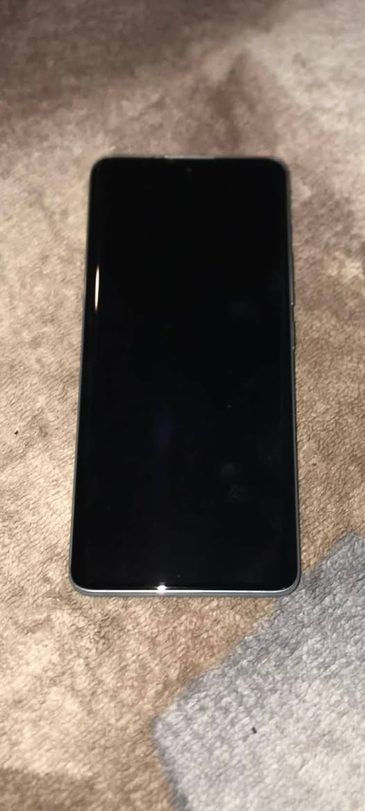 شوامي نوت  14 برو بلس الجاز كلش نضيف الذاكره 512الرام 12+12الشاحن 120واط الكامله 200ميكه بكسل الرقم ***********السعر 390بي مجال المكان نجف حي ميسان
