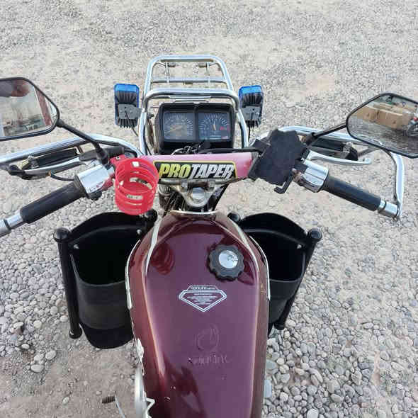 سلام عليكم تايكر 20باب اول وزن ثغيل ختومات ابل درع دوسات صفط مامفتوح كلو شرط وشغال كهربائيات نشرات شغاله للاستفسار خاص او اتصل***********
