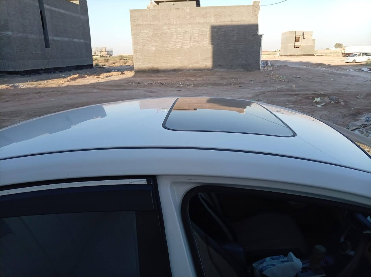 الانترا 2012 مكفوله من صبغ وتبديل عدا بارد قليل و رصعه هلال جاملغ باقي مكفول محرك 1800 حداديه جديد سعر 120 ورقه وبيه مجال مكان السياره الفلوجه ***********
