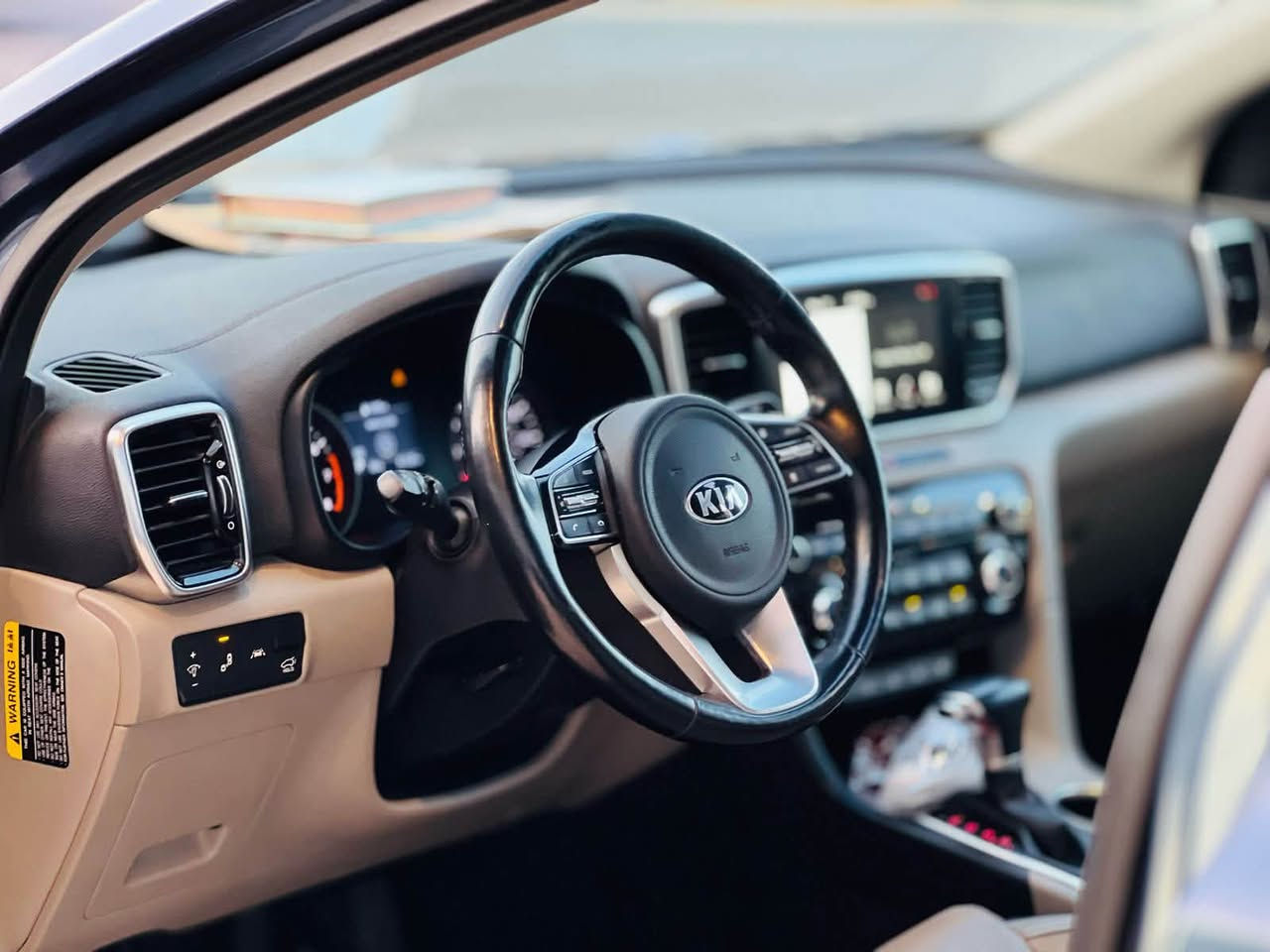 كيا سبورتج (2021) 
فول مواصفات💯
🚗 وارد أمريكي
📍 رقم بغداد
🛣️ ماشية 81 ألف ميل قابل للزيادة
⚙️ محرك 2400 GDI
🌤️ بانوراما
🔑 بصمة تشغيل
🚪 بصمة أبواب
🎒 صندوك كهرباء
🅿️ هندبريك دكمة
⏸️ أوتوهولد
⛰️ منحدرات
🛑 مانع تصادم
🛣️ تحديد مسار
🎛️ 3 وضعيات قيادة
💺 كراسي أمامية كهرباء
🪑 كشنات جلد بيجي
❄️🔥 تدفئة وتبريد كشنات
🖥️ شاشة أبل كار بلي
📷 كامرة خلفية
📡 حساسات أمامية وخلفية
📡 رادار جانبي
🎮 فول تحكم ستيرن
🔥 تدفئة ستيرن

🔧 حادثها سرقة دعاميات أمامي وخلفي وماسدات أمامي
🎨 بيها شوية صبغ بالجنطة
🔧 رصعة بالباب خلف السائق والجاملغ

📮 السـعـر ✅ لايك و تعليق يصلك  ع ماسنجر  📩

مكان تواجد السيارة: بغداد الحرية
رقم صاحب السيارة: ***********
الصفحة مكلف بالنشر
