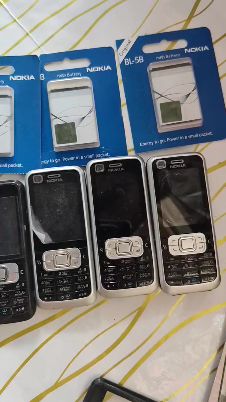 55 مع توصيل ماكو هيج سعر 

سعر من لاخير وقفل اجهزه نضاف جدد شرط الشغل 

 ***********
