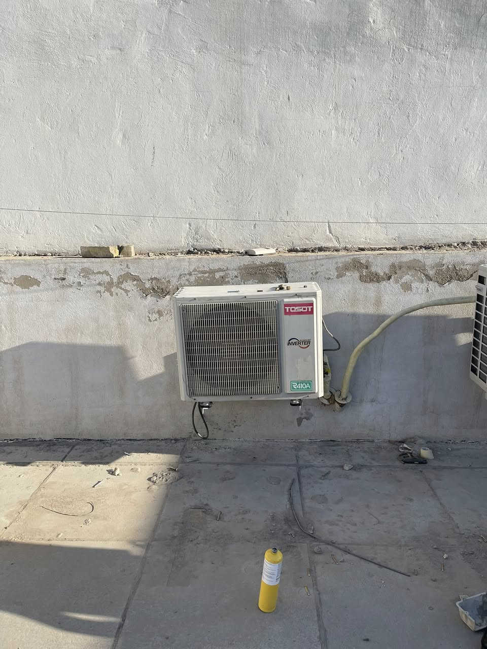 نعلم أن الشتاء قد حلّ، ومع برودة الجو، لا شيء يضاهي شعور الدفء والاستقرار في المنزل أو العمل.
في مكتب الاسراء الهندسي، نحن لا نقدم تبريداً للصيف فحسب، بل نضمن لك شتاءً دافئاً وآمناً.
سواء كنت بحاجة لصيانة أجهزة التكييف لتعمل بكفاءة على وضع التدفئة، أو تأسيس منظومات جديدة، فريقنا الهندسي جاهز لخدمتكم فوراً.
📍 عنواننا: [بغداد / الغدير / قرب مخابز القمح ]
📞 للحجز والاستفسار: 
[***********
***********]
#مكتب_الاسراء_الهندسي #تدفئة #تكييف #شتاء_دافئ #هندسة_ميكانيك #صيانة
