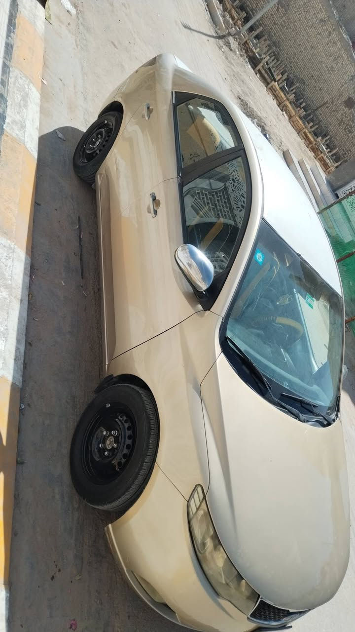 سيراتو موديل ٩ خليجي مكفوله ظربه وتبديل بيهه صبغ بنيد فقط مكينه وكير جدد حداديه وتخم تاير جدد تبريد ثلج مكان ناصريه سعر ٨٣ وبيه مجال واذا اكو مراوس اراوس ***********
