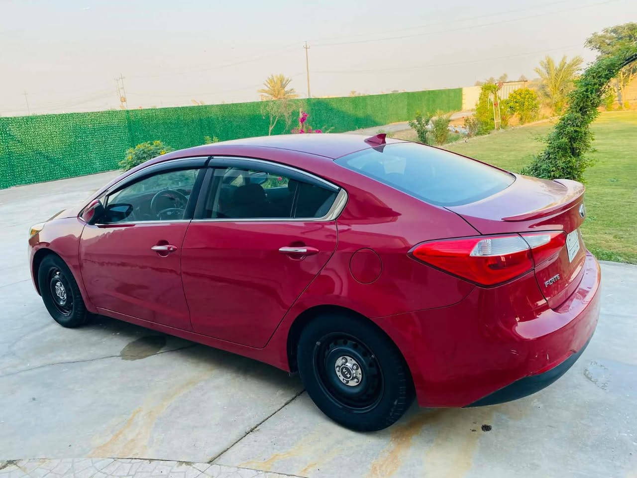 أللهم صل على محمد وآل محمد الطيبين الطاهرين 
1-كيا فورتي 2014
2-مكينة 2000 جي تي اي
3-محرك  كير كفالة
4-حدادية تايرات كفالة
5-تبريد كهربائيات كفالة
6-رقم بغداد
عنوان بغداد
السعر 103 وبيها مجال 
الرقم***********
***********
كلشي يخص السيارة مرفق بلصور تفاصيل أكثر خاص
