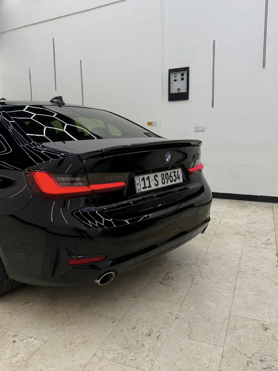 السلام عليكم
موديل2020
Bmw
330 i
فول مواصفات مكفوله من صبغ
فقط بنيد نفس لون
رادار
فتحه
شاشه دجتل
فول للاخير
مكانه حي الجهاد
سعره ٢٤٥ 
للاستفسار 
*********** واتس
