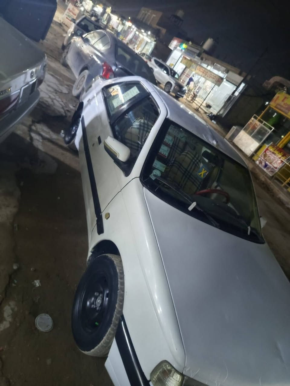 السلام عليكم بيجو405 موديل2009 سعر المطلوب 30 وبها مجال قليل سياره جاهزه وخير مكانها بالنجف بحي ميسان للاستفسار اتصال على الرقم ***********
