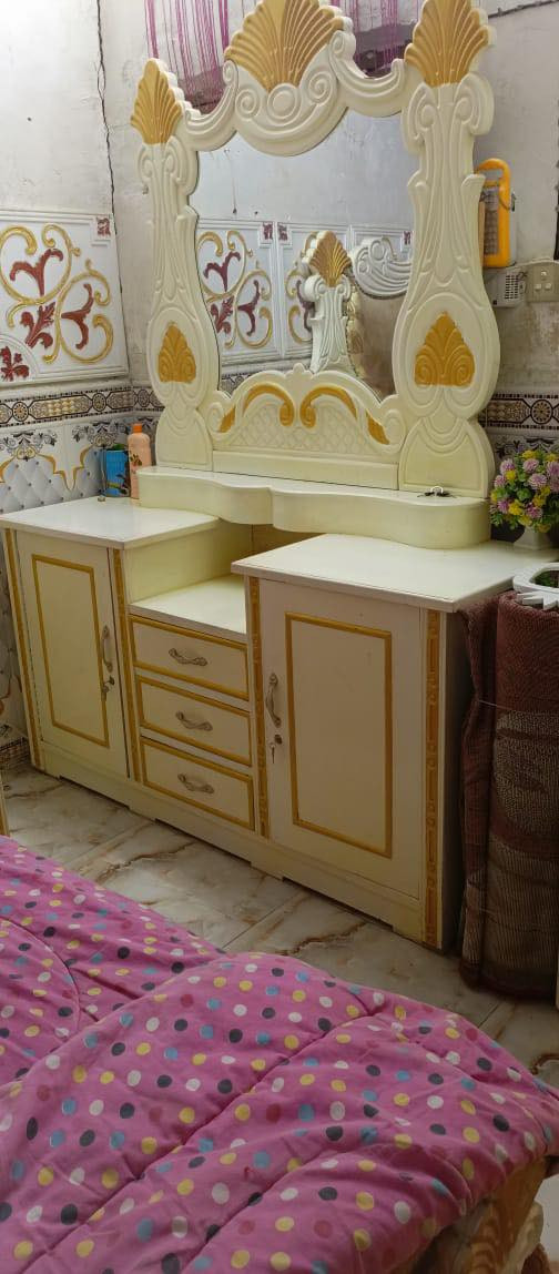 غرفة تزگام عراقي بيد نجار مضبوط ١٠٠٪؜ نضيفه وتكمه + تخم قنفات نضيف ونازك /المكان قضاء النصر /الشراي يراسلني


**إذا كنت صاحب هذا الإعلان وتريد حذفه لأي سبب، رجاءا أرسل رسالة إلى الدعم الفني**