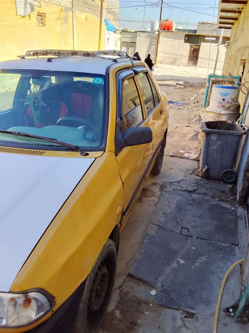 السلام عليكم سايبه للبيع موديل 15 مصفره هي وغرامات وبيها خيط تبخير 27 وبيها مجال بسيط ***********
